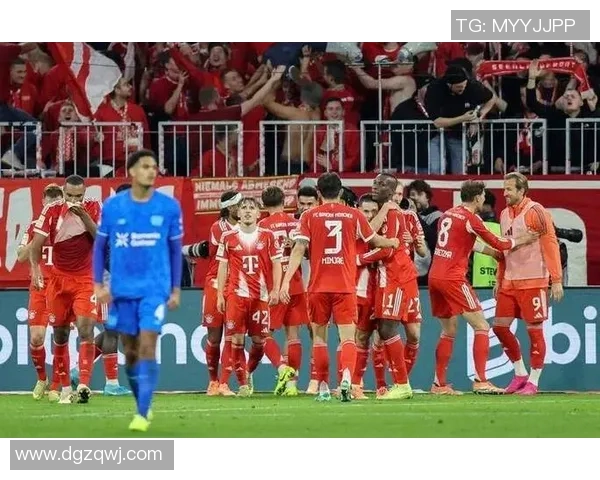 意甲激战：巴黎圣日耳曼大胜那不勒斯红牌事件引发全场热议与战术分析