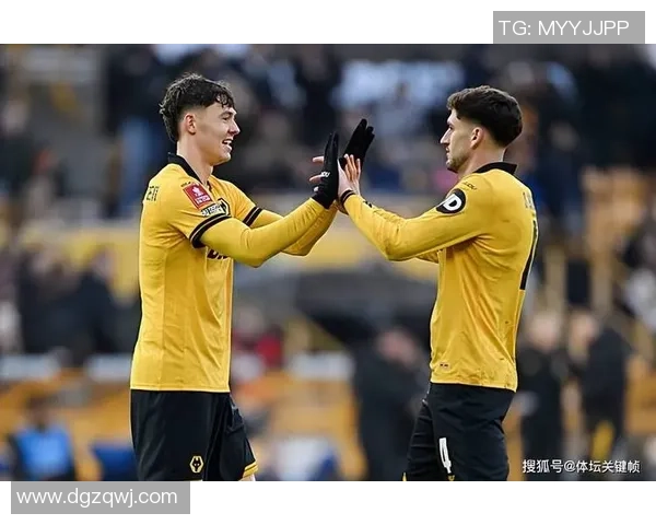 足总杯精彩对决多特蒙德狂胜波尔图引发全场热烈反响