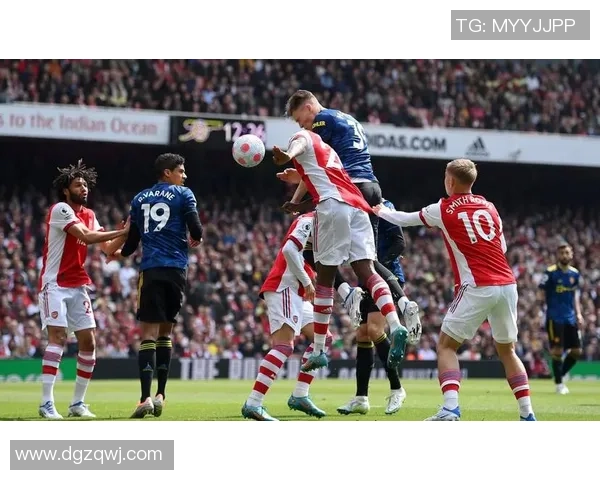 欧联杯精彩对决曼联逆转曼城乌龙球成比赛转折点集锦回顾