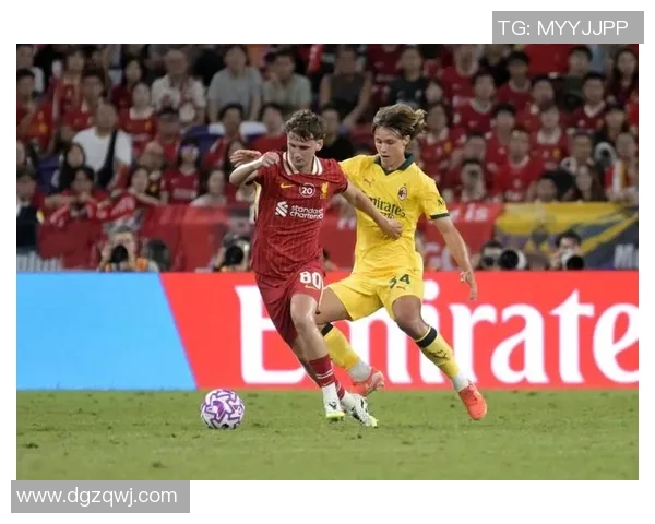 英超激战AC米兰狂胜利物浦五球大捷全场沸腾