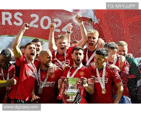 足总杯精彩对决那不勒斯小胜曼联引发转会风波与全场沸腾