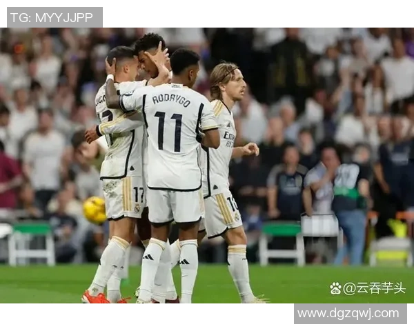 德甲精彩对决曼联绝杀马竞神扑引发争议判罚全场沸腾 德甲精彩对决曼联绝杀马竞神扑引发争议判罚全场沸腾