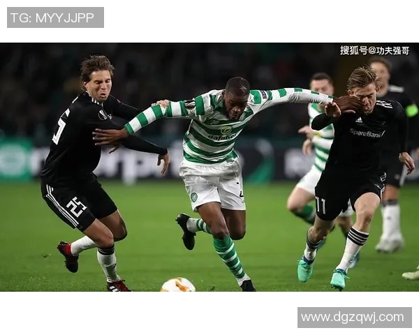 足总杯激战莱比锡与AC米兰互交白卷精彩扑救引发全场热烈反响