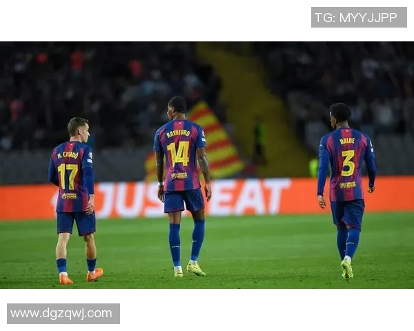 西甲激战巴萨与曼联握手言和神奇扑救成比赛焦点