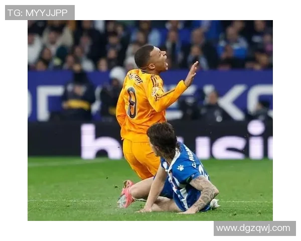 意甲焦点战国米大胜皇马乌龙球引发争议判罚全场沸腾